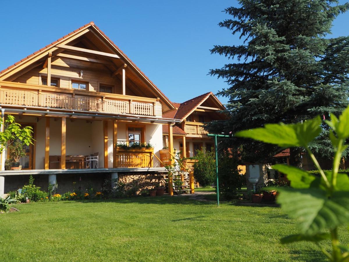 Privat Alenka Hotell Liptovský Mikuláš Exteriör bild